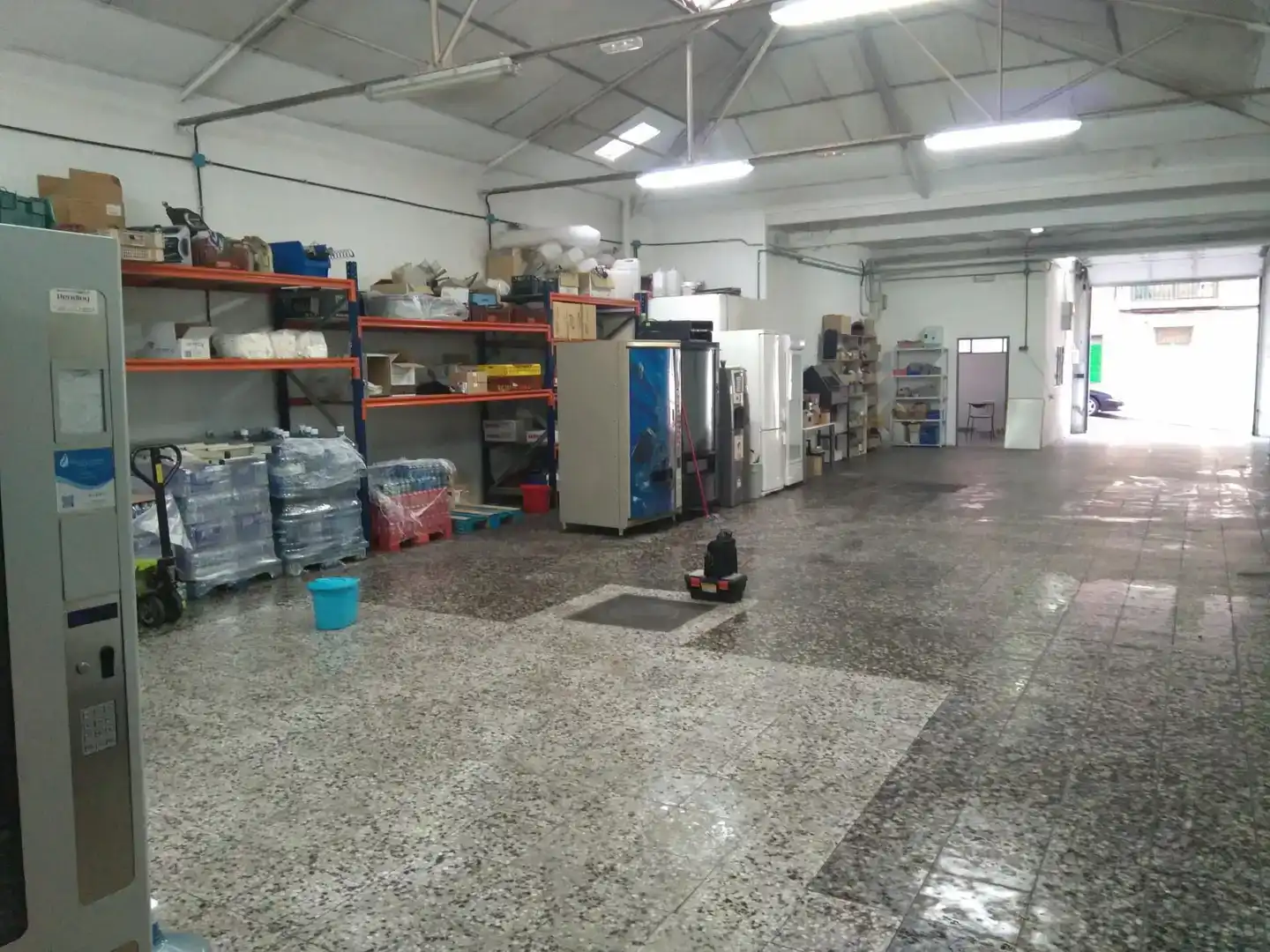 Nau industrial en venda en Madrid