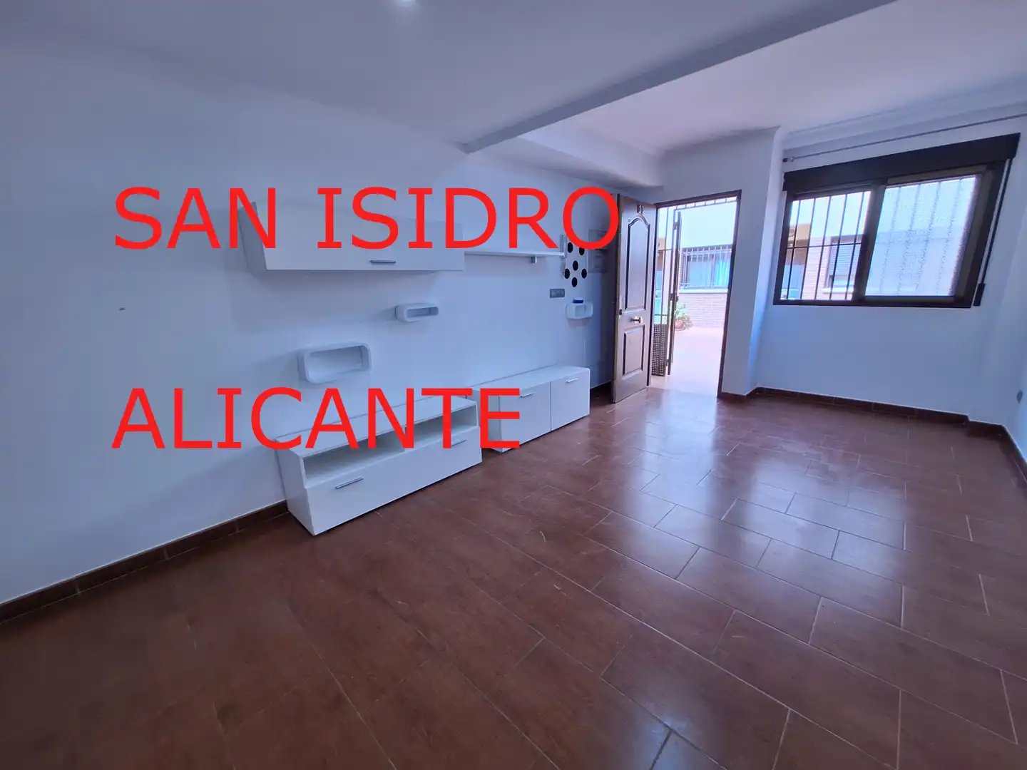 Casa adosada de alquiler en San Isidro