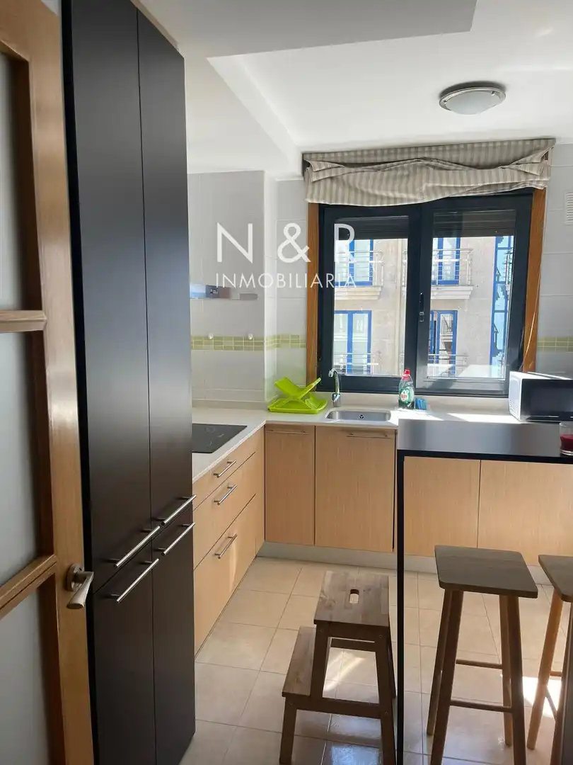 Kitchen of Flat for rent in Santiago de Compostela   with Heating, Terrace and Furnished
