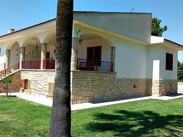 Villa avec balcon à vendre à Villamontes - Boqueres