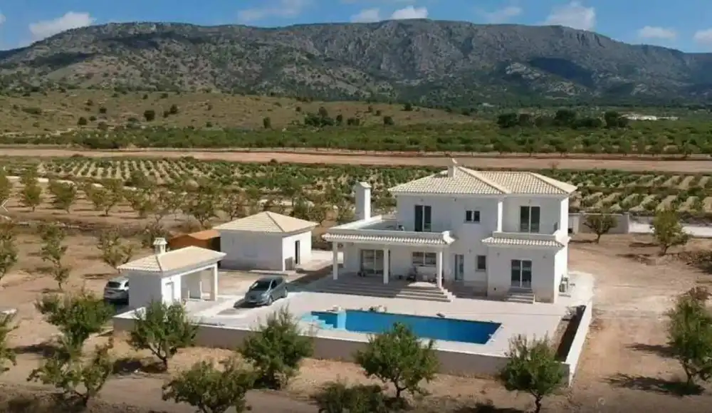 Casa en venda a El Pinós / Pinoso, imagen 3