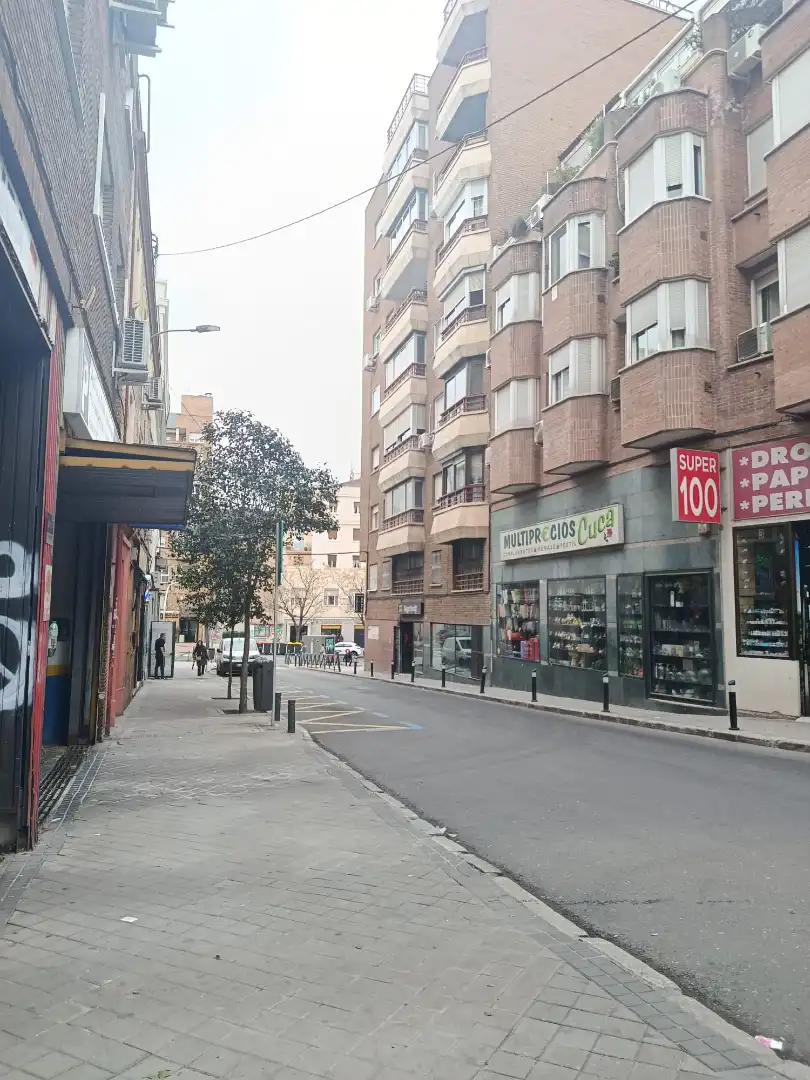 Vista exterior de Local en venta en Madrid con Aire acondicionado, Calefacción y Amueblado