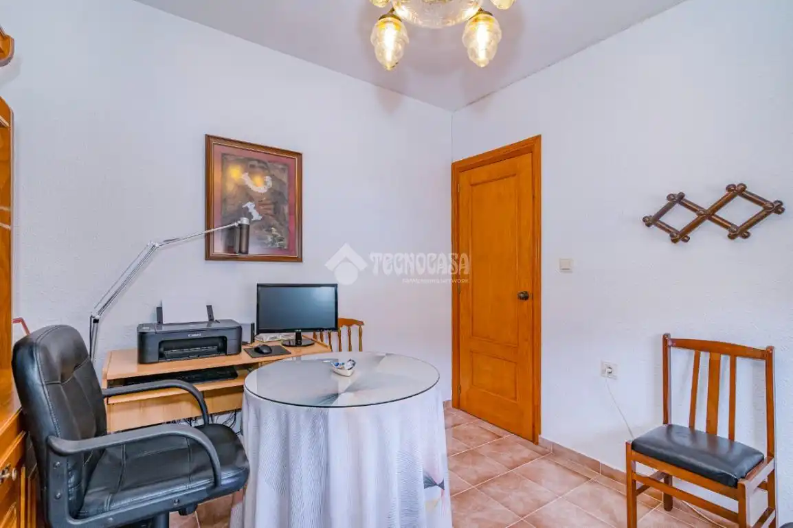 Houses for sale in Loja  with Air Conditioner, Terrace and Balcony