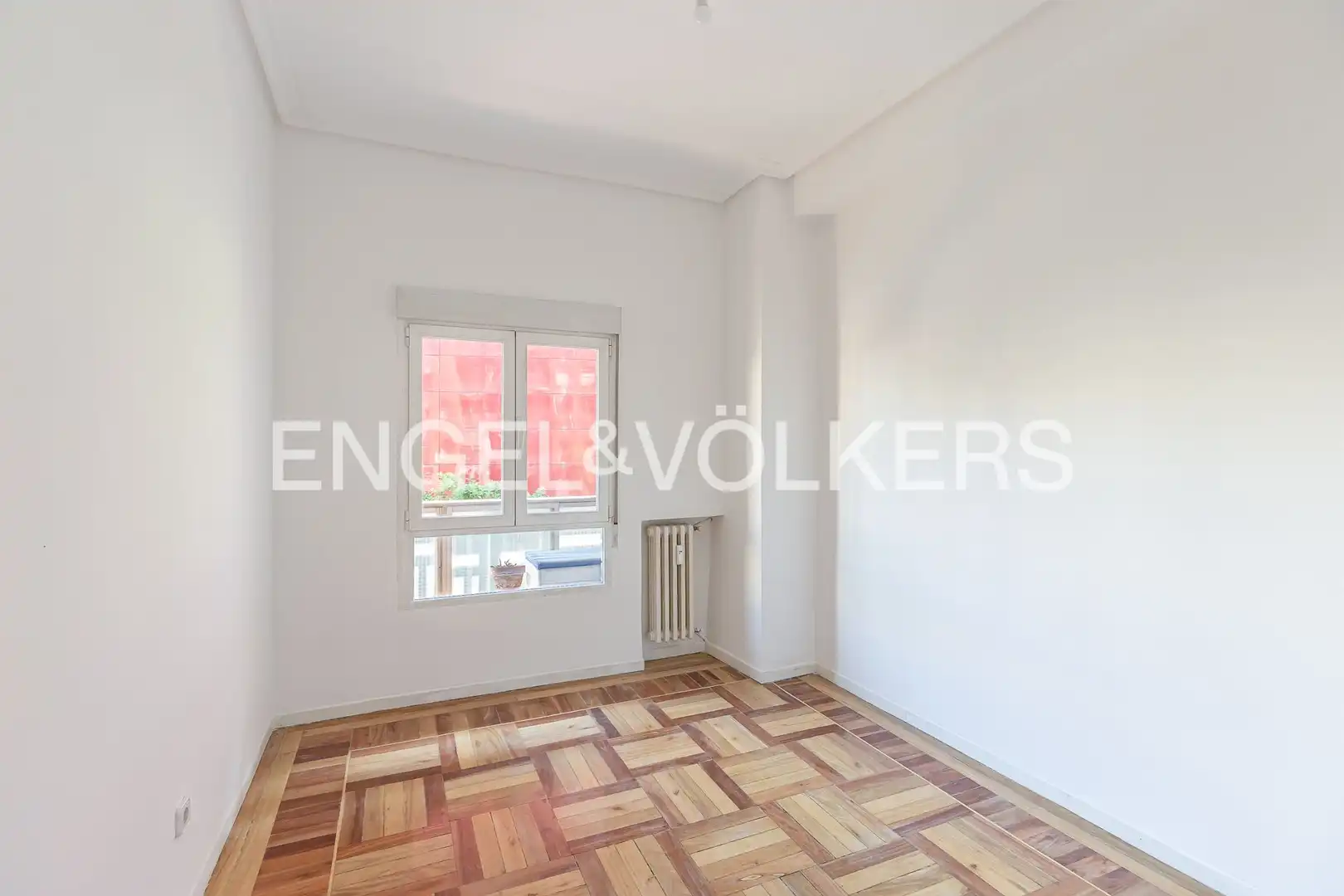 Flat for rent in Madrid  with Air Conditioner, Heating and Parquet flooring