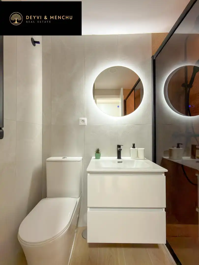 Badezimmer von Wohnung zum Verkauf in Madrid mit Klimaanlage, Heizung und Möbliert
