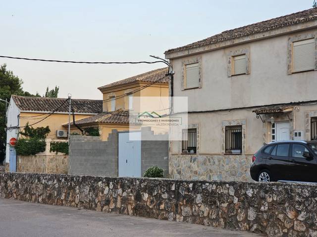 Terreno residencial en Venta en Calle Rambla, 1 en El Picazo