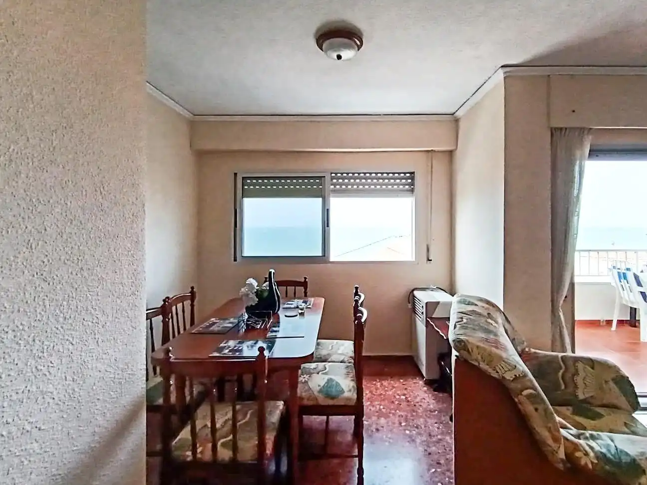 Menjador de Apartament en venda en Miramar amb Terrassa, Moblat i Piscina comunitària