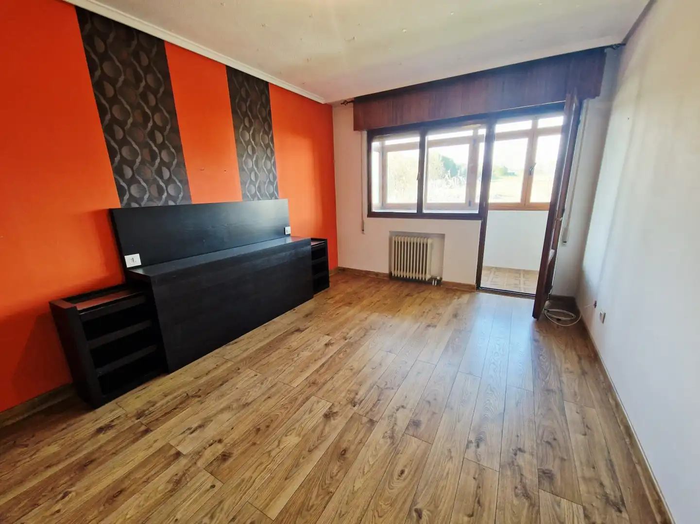 Habitación de Piso en venta en Avilés con Calefacción