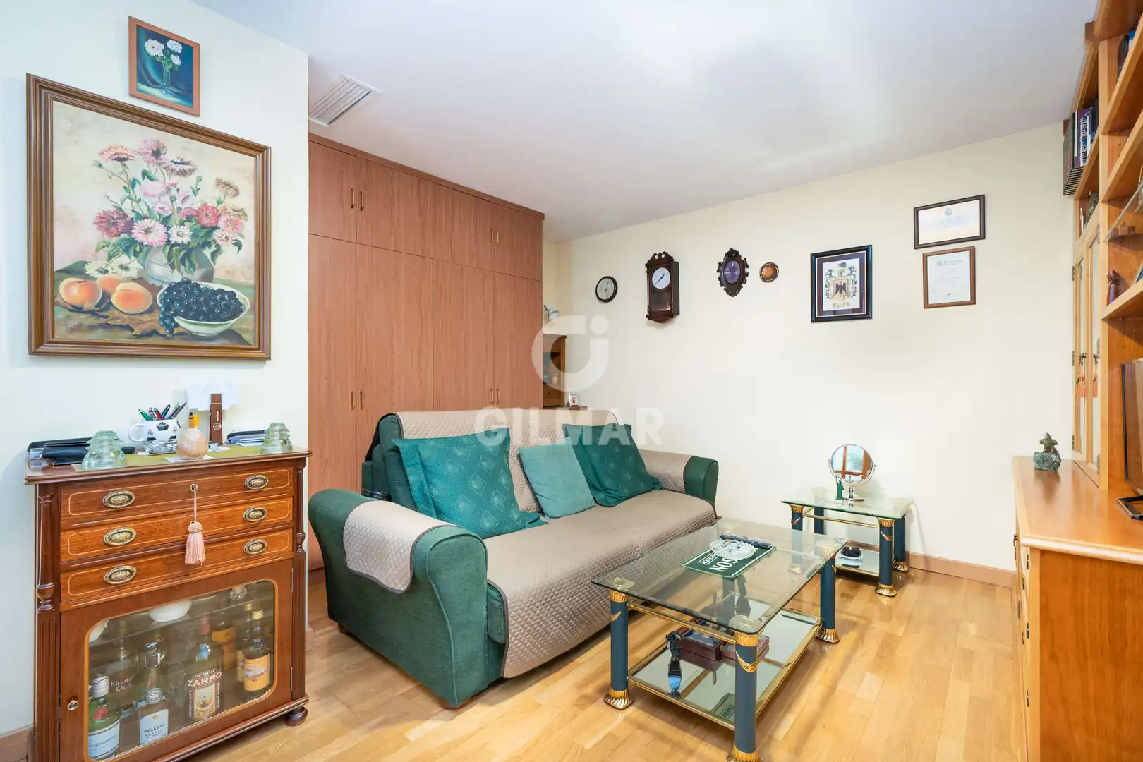 Sala de estar de Casa adosada en venta en Madrid con Calefacción, Jardín privado y Amueblado