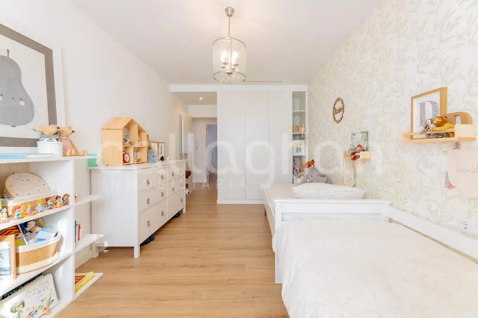 Habitación de Casa adosada en venta en Rocafort con Aire acondicionado, Calefacción y Jardín privado