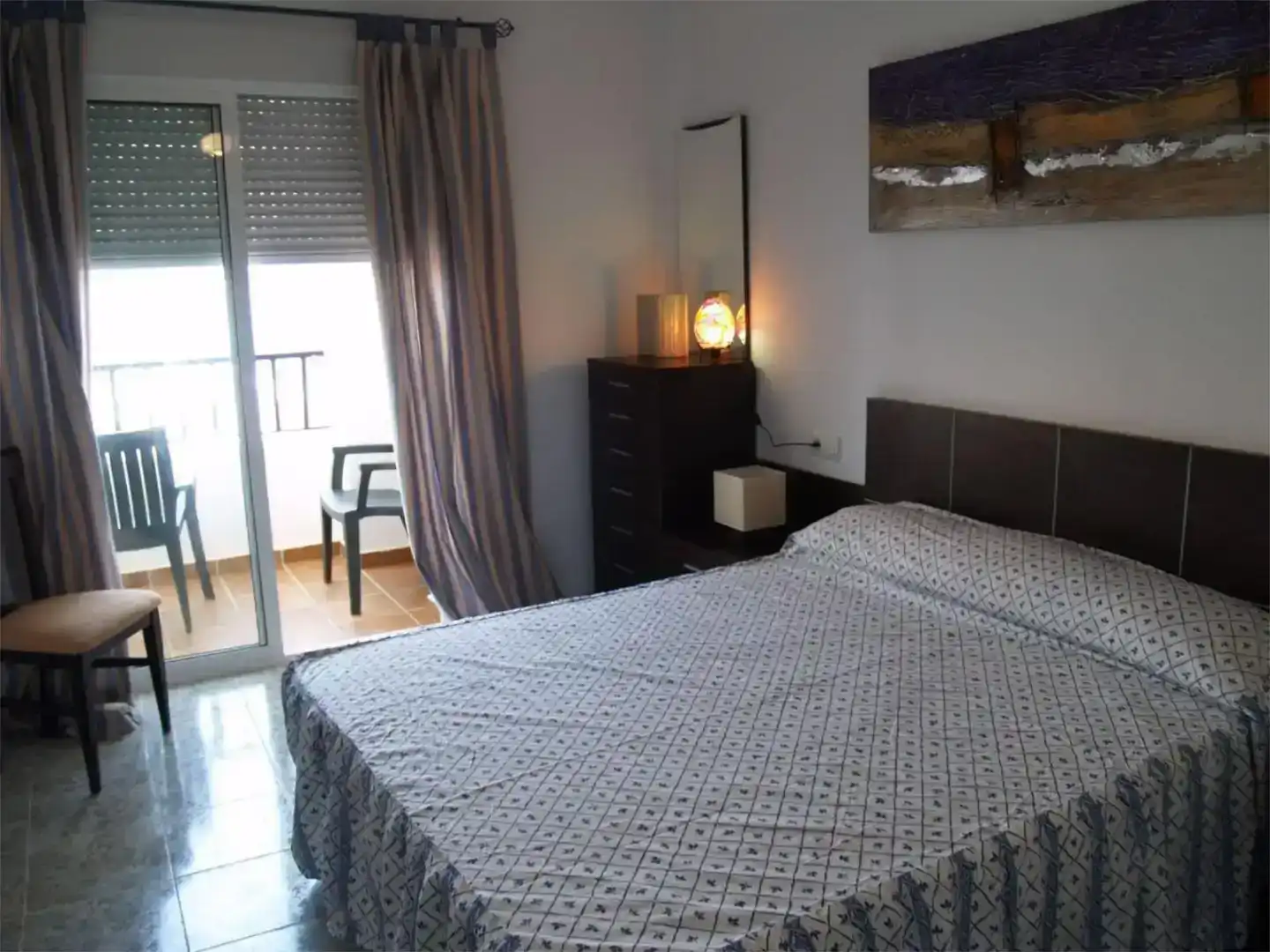 Dormitori de Apartament de lloguer en Almuñécar amb Balcó