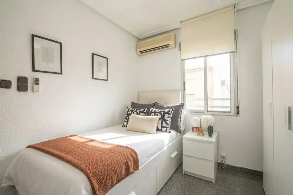 Schlafzimmer von Wohnung zum Verkauf in Elche ciudad