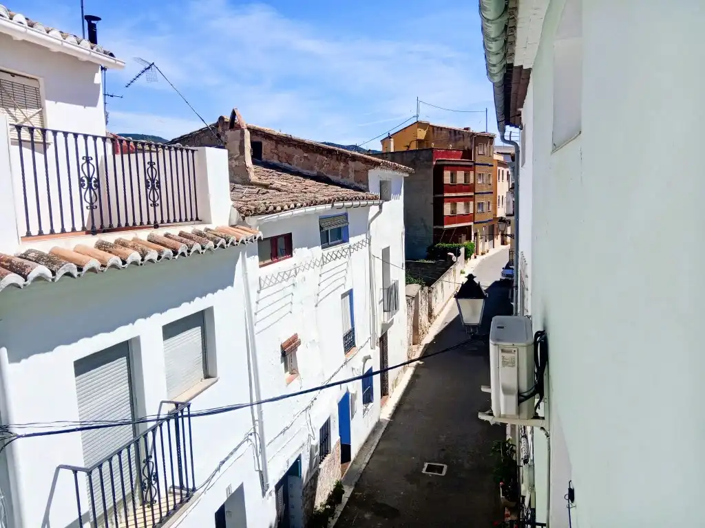 Vista exterior de Casa o chalet en venta en Calles con Trastero, Amueblado y Horno