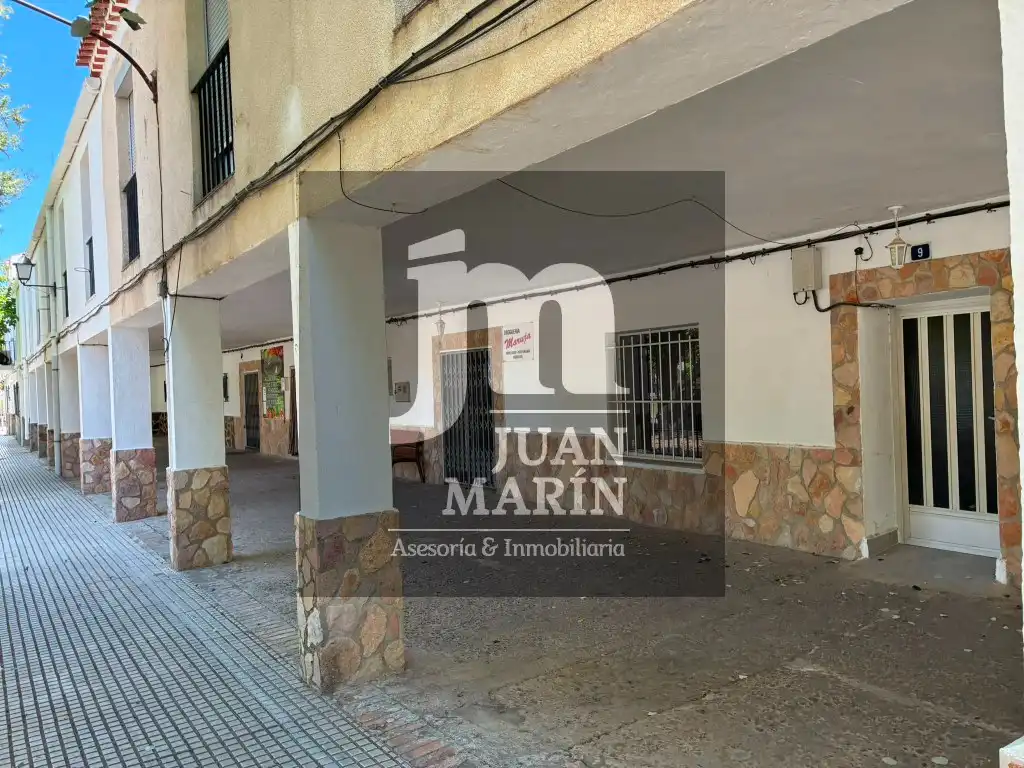 Casa a schiera con terrazza in vendita a Plaza la Constitución 9, imagen 2