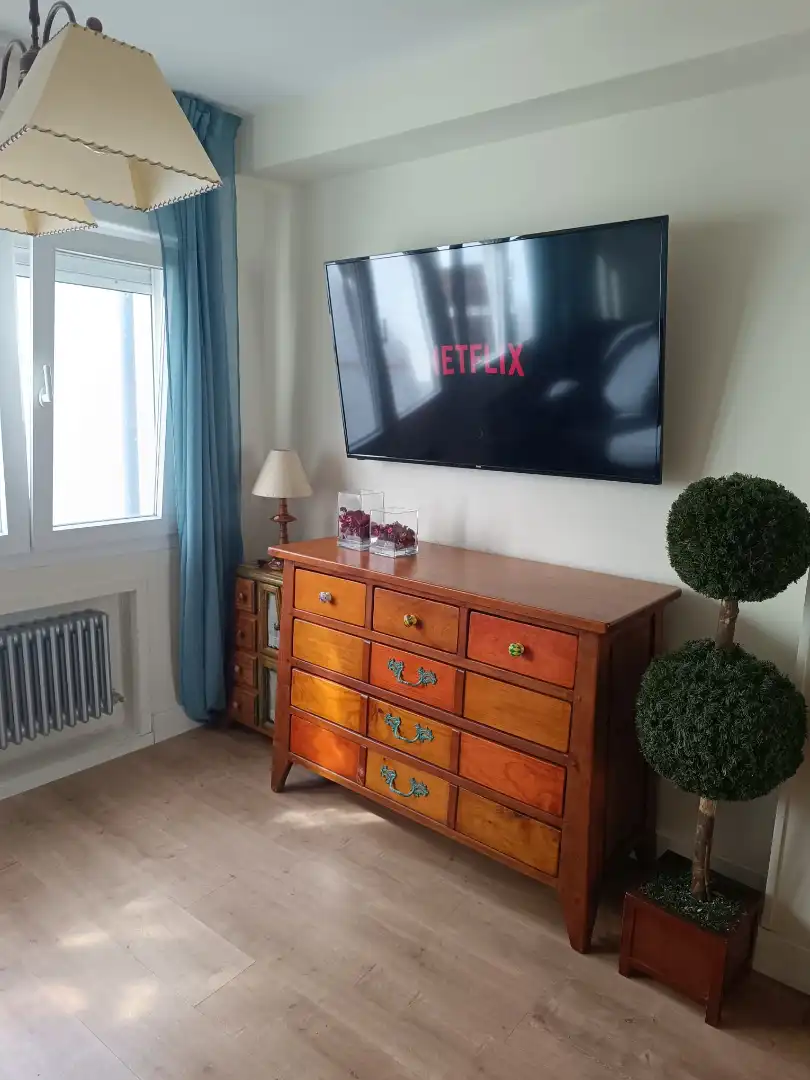 Living room of Flat for sale in Oviedo   with Heating, Parquet flooring and Storage room