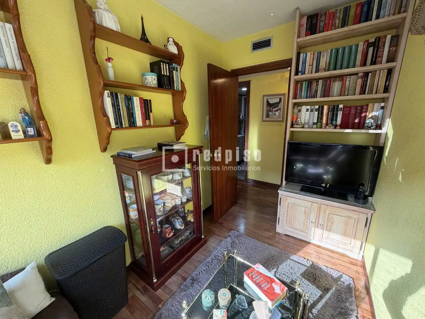 Sala de estar de Piso en venta en Madrid con Calefacción, Parquet y Terraza