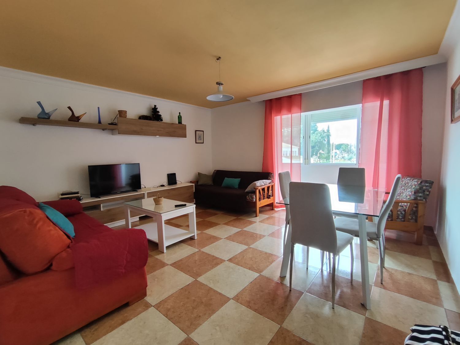 Sala d'estar de Pis de lloguer en  Huelva Capital amb Moblat