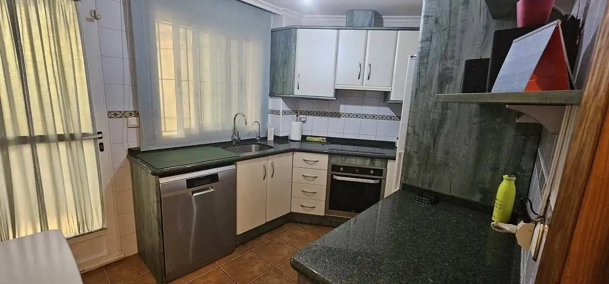 Cuina de Casa o xalet en venda en Orihuela amb Aire condicionat, Calefacció i Terrassa