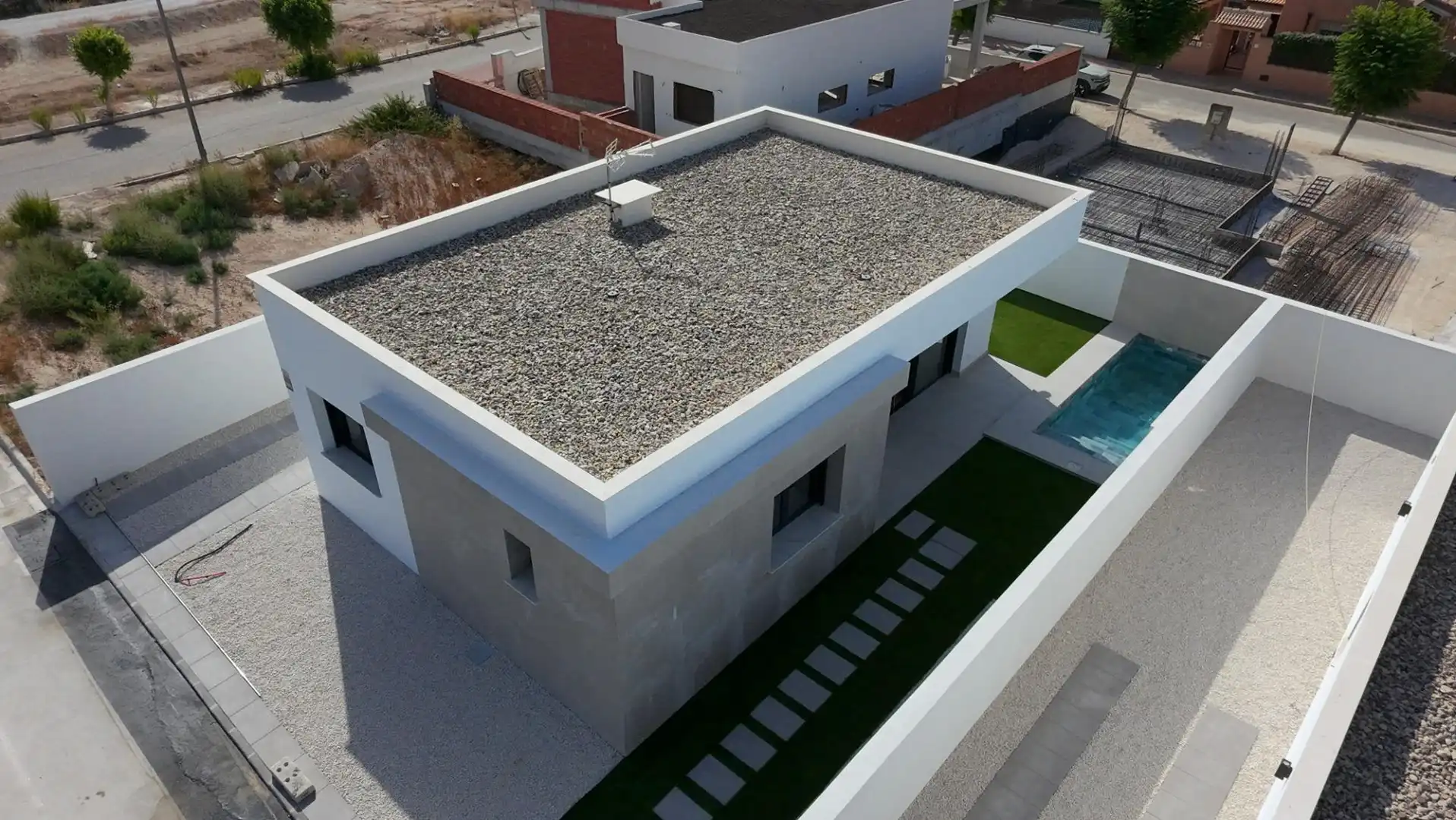 Chalet con piscina en venta en Calle Camino de Cieza 11, imagen 2