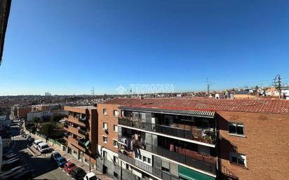 Exterior view of Flat for sale in San Sebastián de los Reyes  with Heating