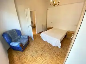 Schlafzimmer von Wohnung zur Miete in Madrid mit Heizung, Möbliert und Ofen