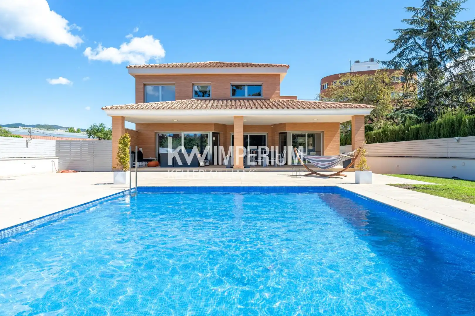 Vista exterior de Casa o xalet en venda en Reus amb Aire condicionat, Calefacció i Jardí privat
