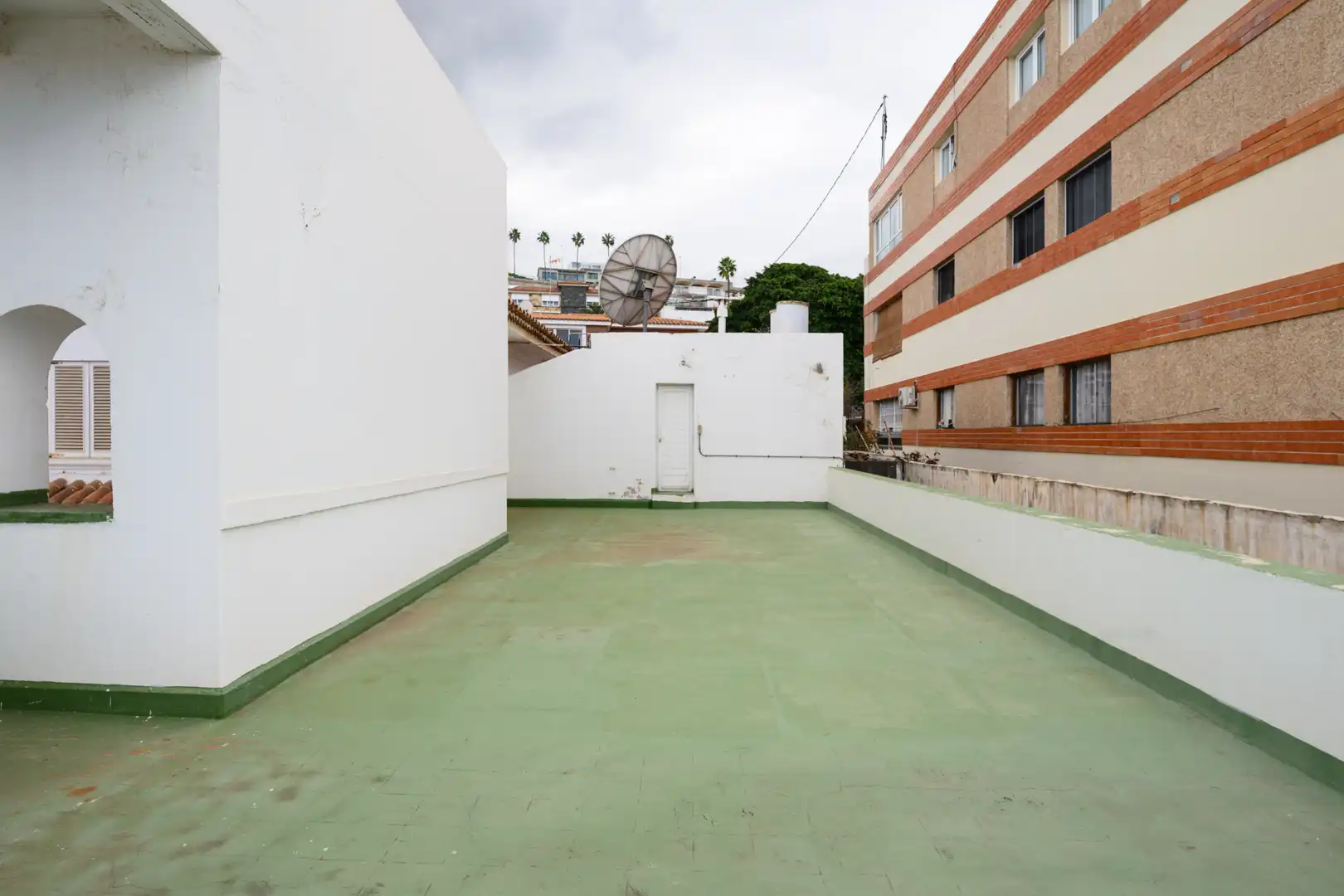 Terrassa de Casa o xalet en venda en Las Palmas de Gran Canaria amb Aire condicionat, Jardí privat i Terrassa