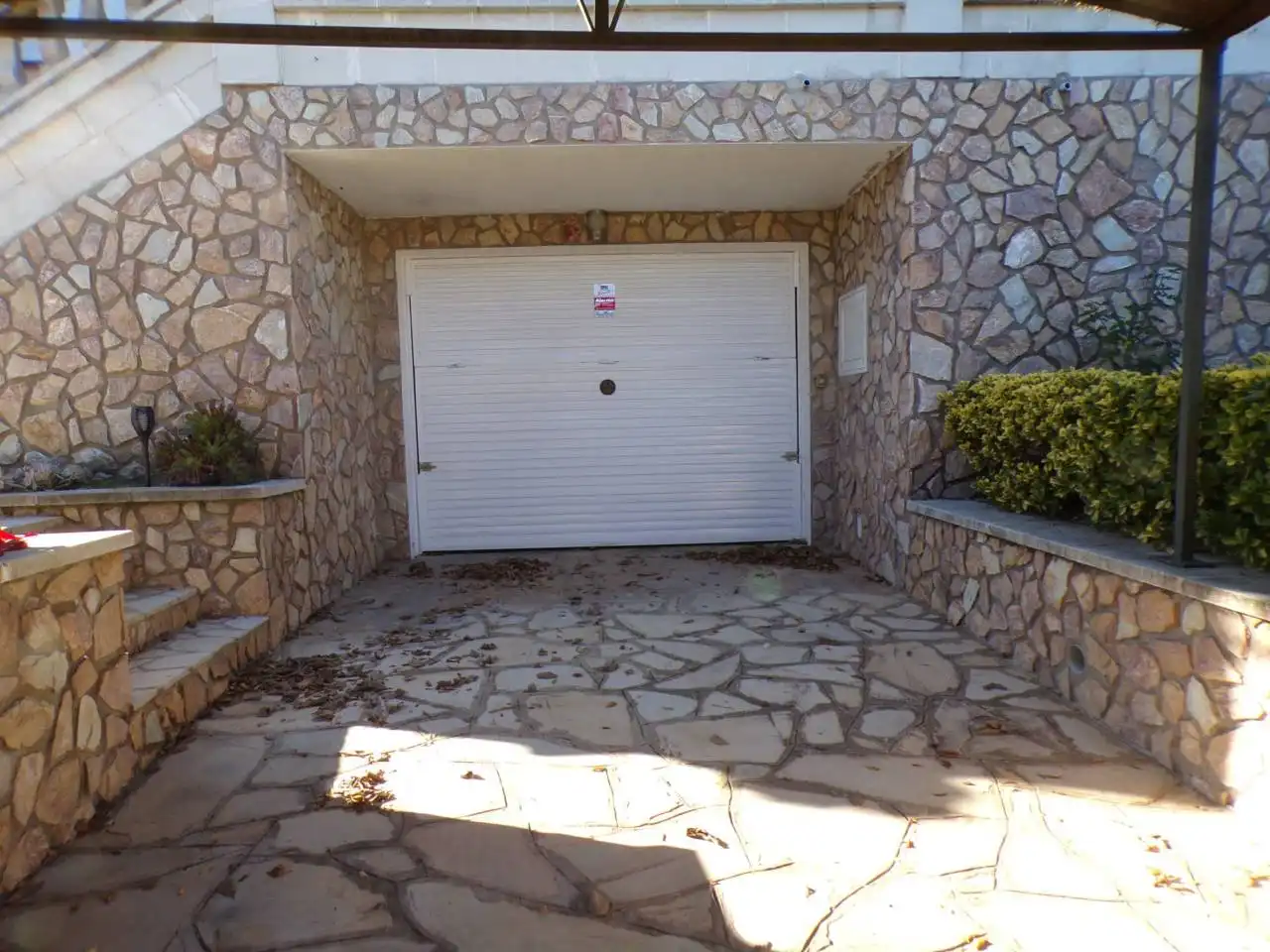 Aparcament de Casa o xalet en venda en Tordera amb Calefacció, Jardí privat i Terrassa