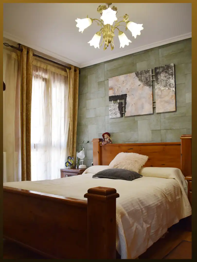 Habitación de Casa adosada en venta en Lardero con Aire acondicionado, Calefacción y Terraza
