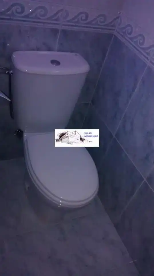 Badezimmer von Geschaftsraum zur Miete in Tomiño