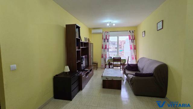 Piso en Venta en Calle Santa Isabel en La Gangosa