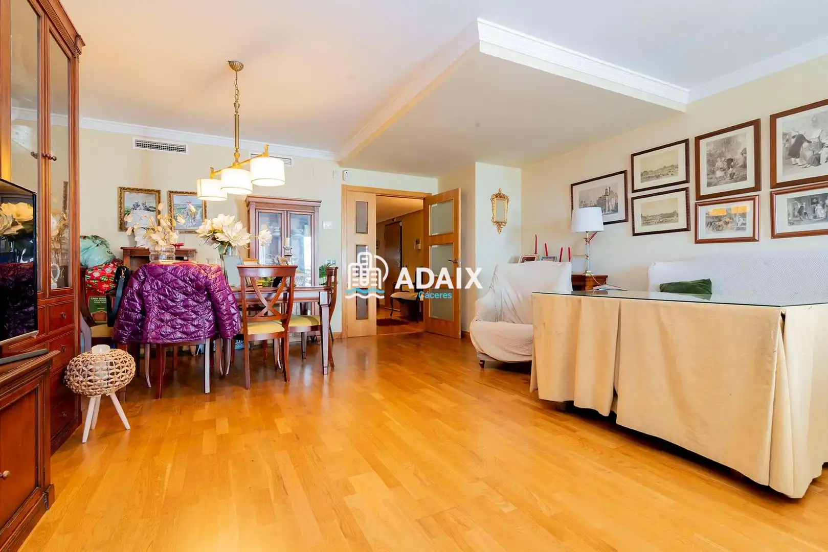Vista exterior de Ático en venta en Cáceres con Aire acondicionado, Calefacción y Terraza
