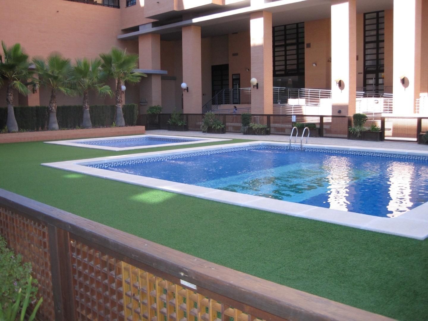 Swimming pool of Flat to rent in Alicante / Alacant  with Air Conditioner, Heating and Private garden