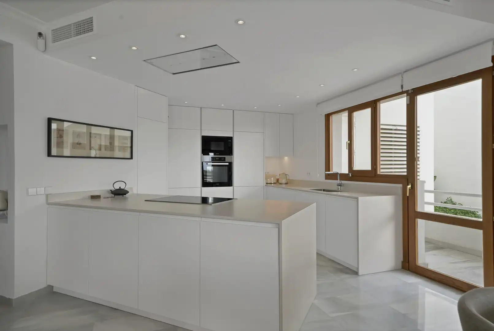 Cocina de Apartamento en venta en Marbella con Aire acondicionado, Terraza y Piscina