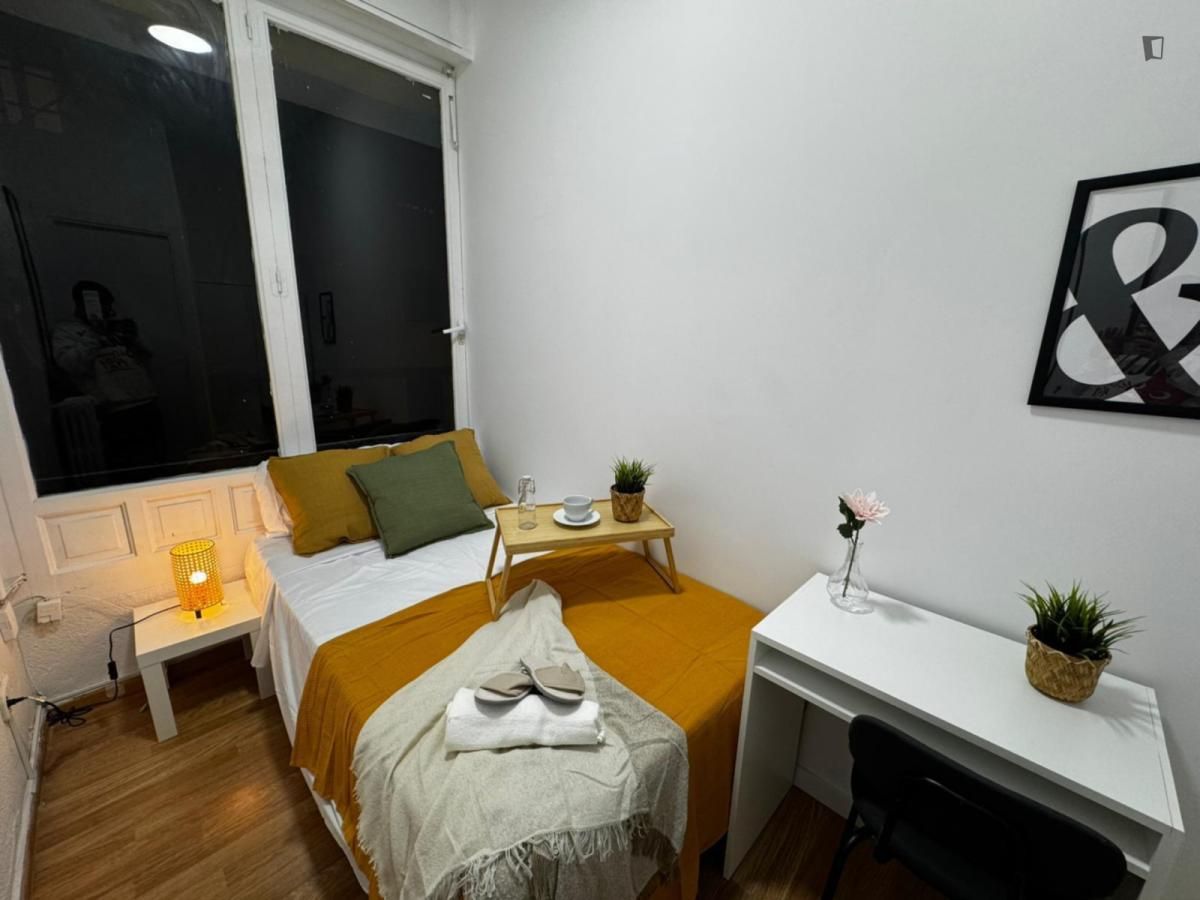 Bedroom of Apartment to share in  Madrid Capital  with Heating, Furnished and Oven
