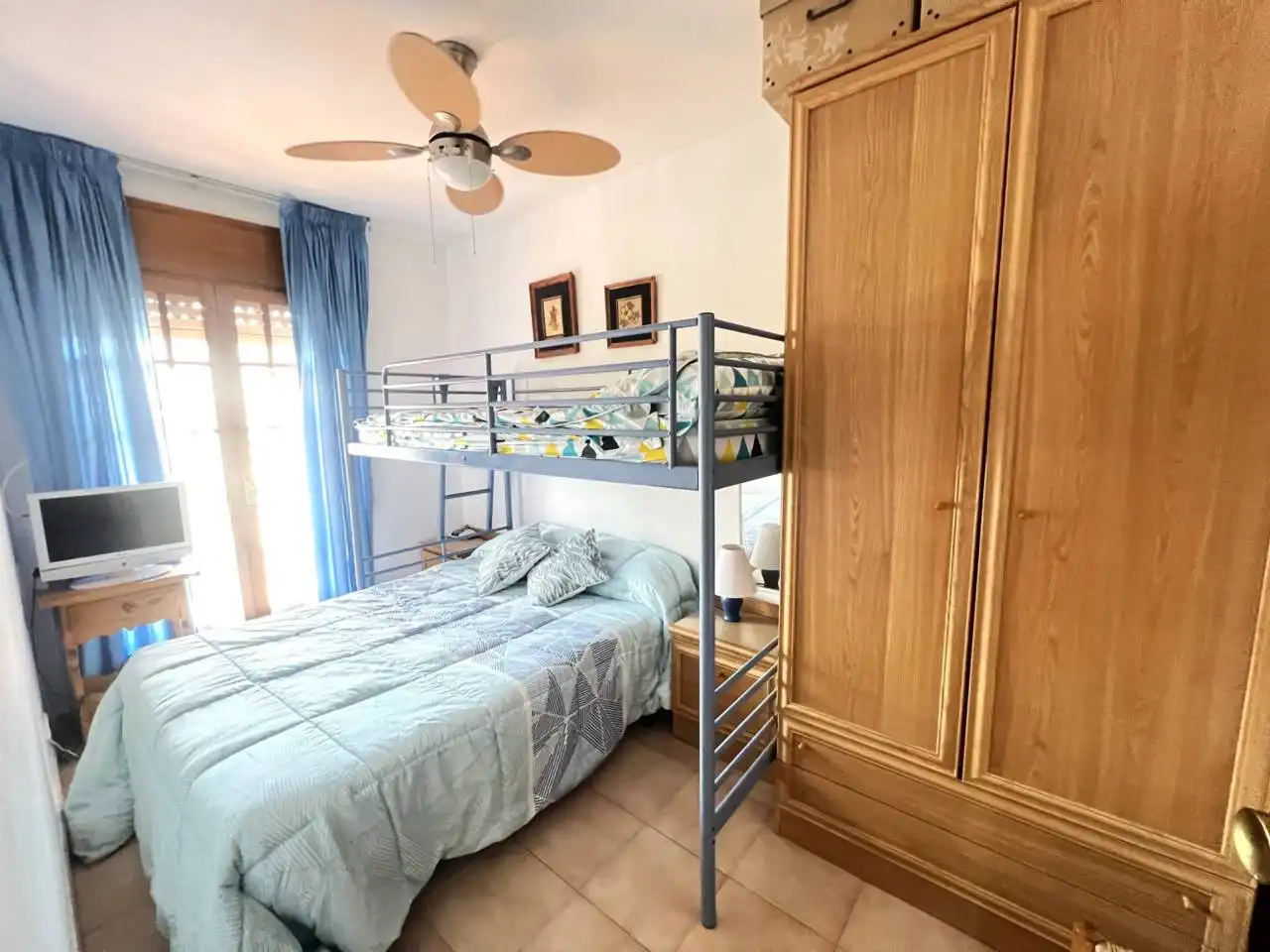 Habitación de Casa adosada en venta en Arenys de Mar con Calefacción y Terraza