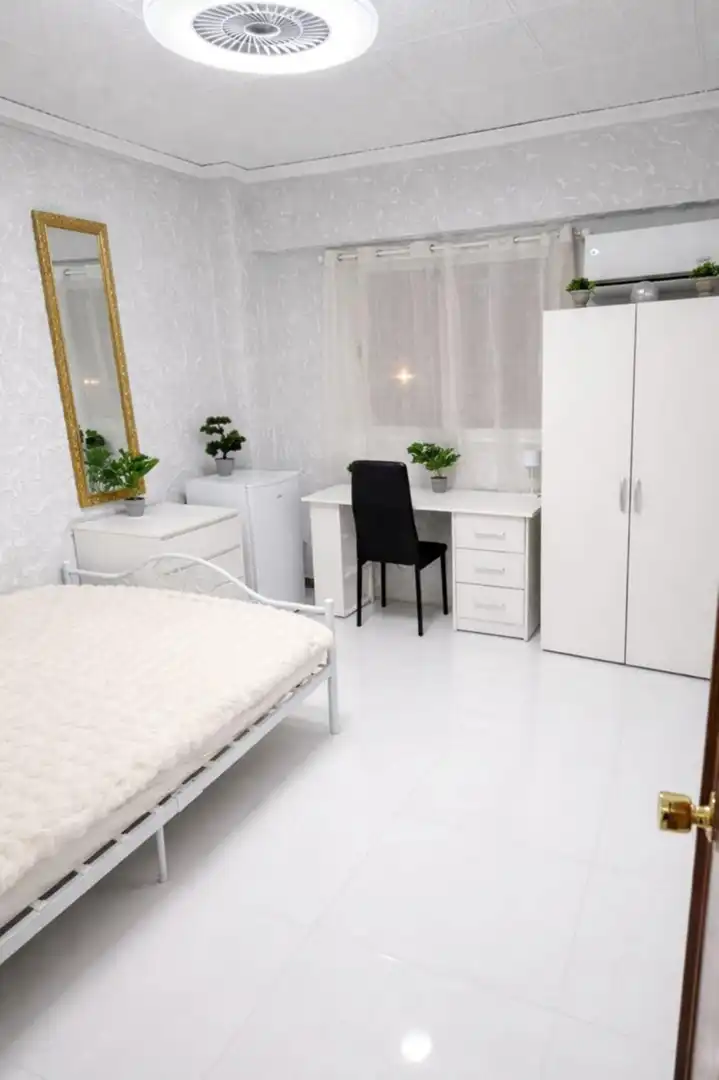 Bedroom of Flat for sale in Valencia  with Air Conditioner