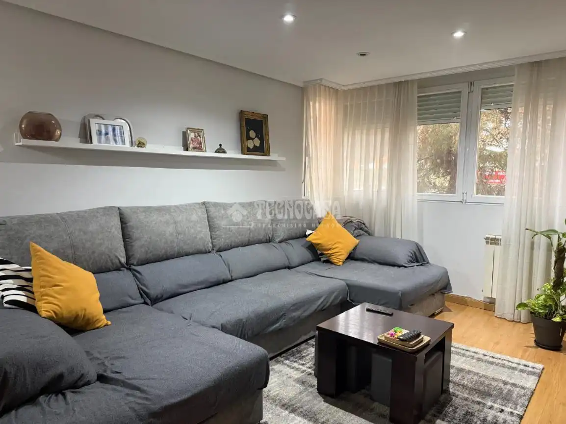 Wohnzimmer von Wohnung zum Verkauf in Madrid mit Klimaanlage und Heizung
