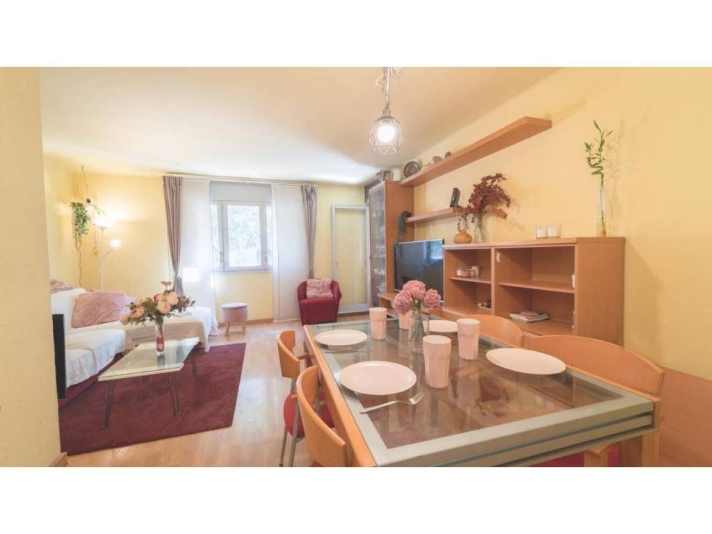Flat for sale in Antona de Dios, Centro
