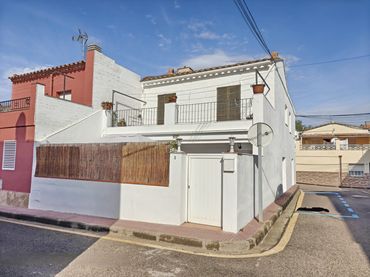 Adossat en venda a Carrer de la Llisa
