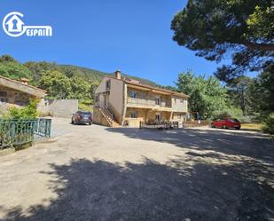 Vista exterior de Casa o xalet en venda en Sotillo de la Adrada amb Calefacció, Jardí privat i Terrassa