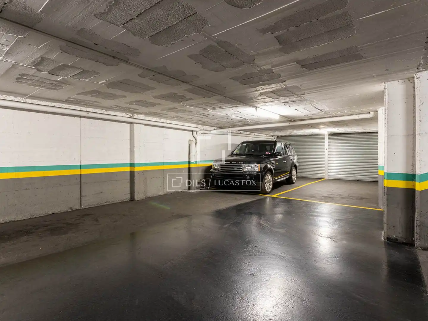Parking of Houses for sale in Barcelona  with Air Conditioner, Terrace and Storage room