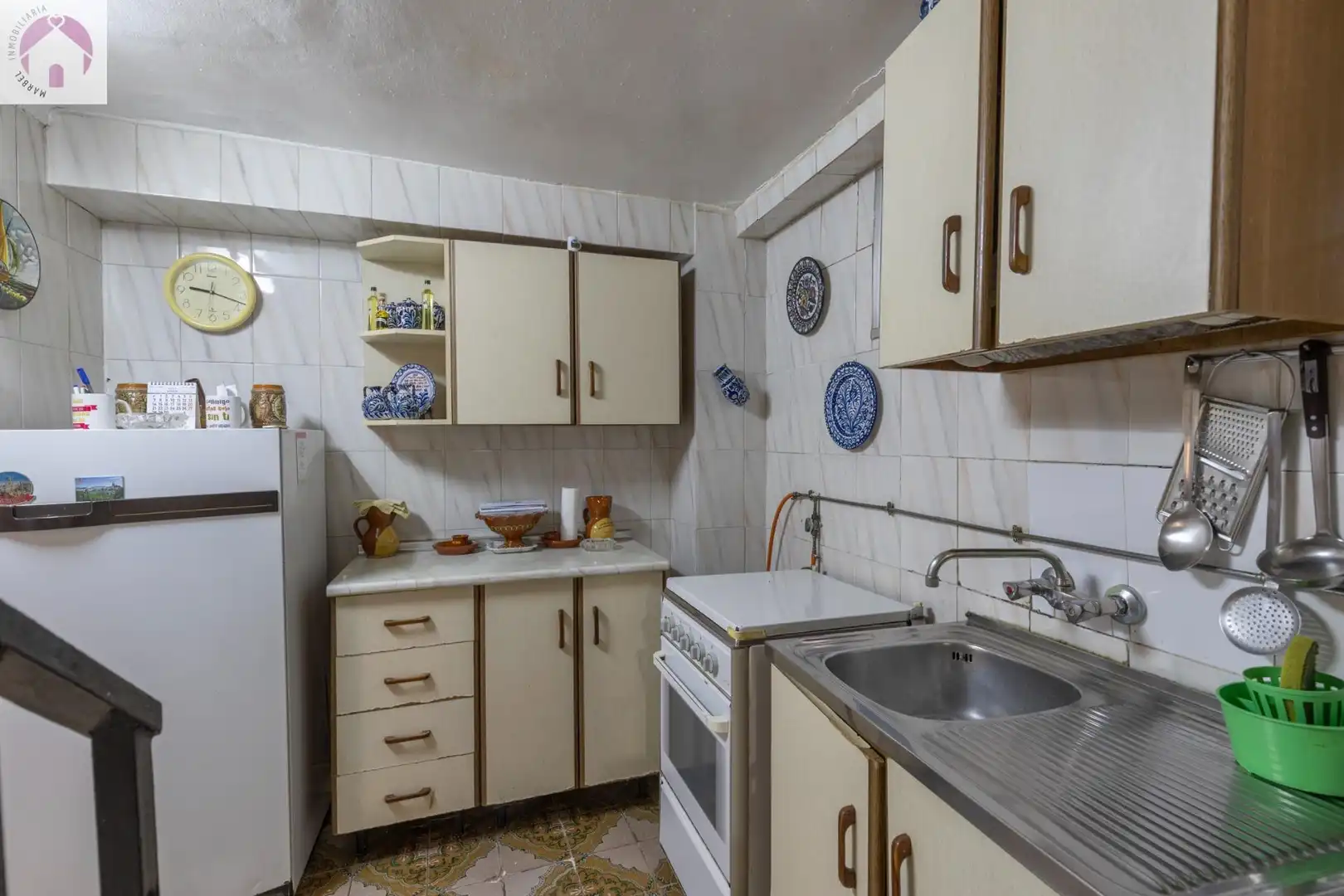 Cuina de Casa adosada en venda en Granada amb Terrassa