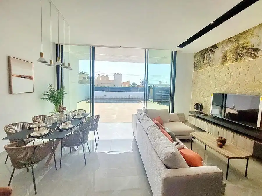 Villa avec piscine à vendre à Zona Carrefour - Urbanizaciones, imagen 6