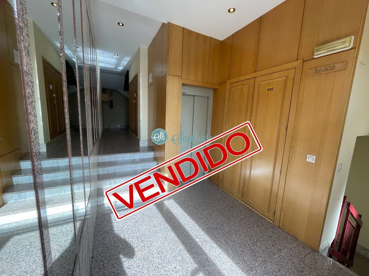 Flat for sale in Segovia Capital  with Storage room and Furnished