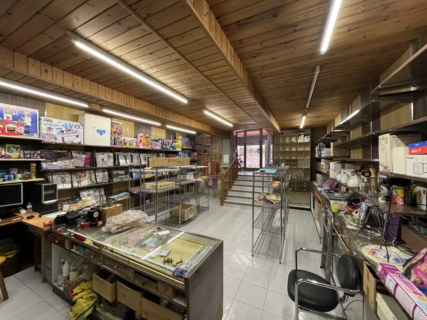 Local en venda en Corbera de Llobregat amb Moblat