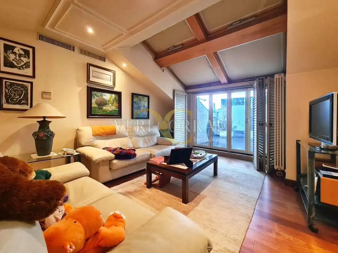 Living room of Flat for sale in Oviedo   with Heating, Terrace and Storage room