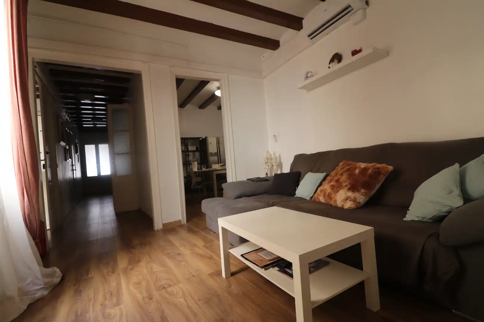 Flat with terrace to rent in Carrer d'Avinyó, imagen 4