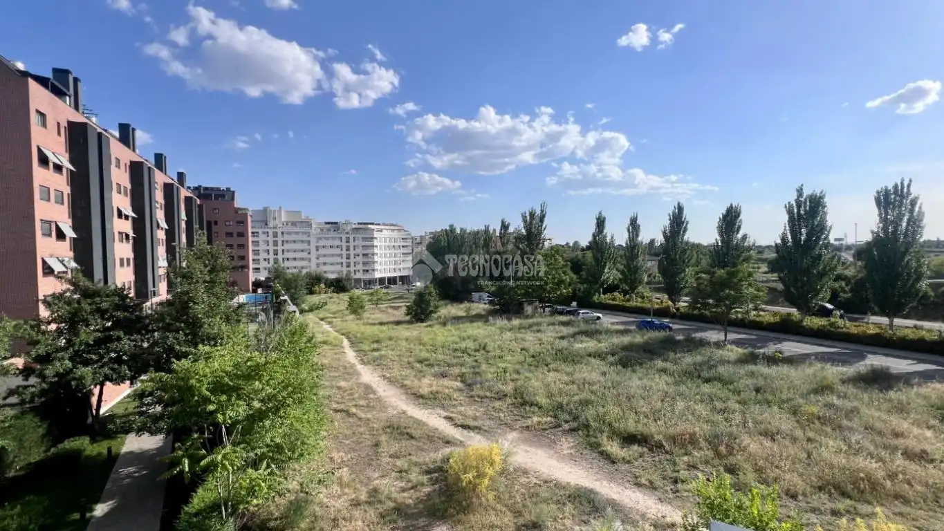 Piso en venta en Alcalá de Henares con Terraza