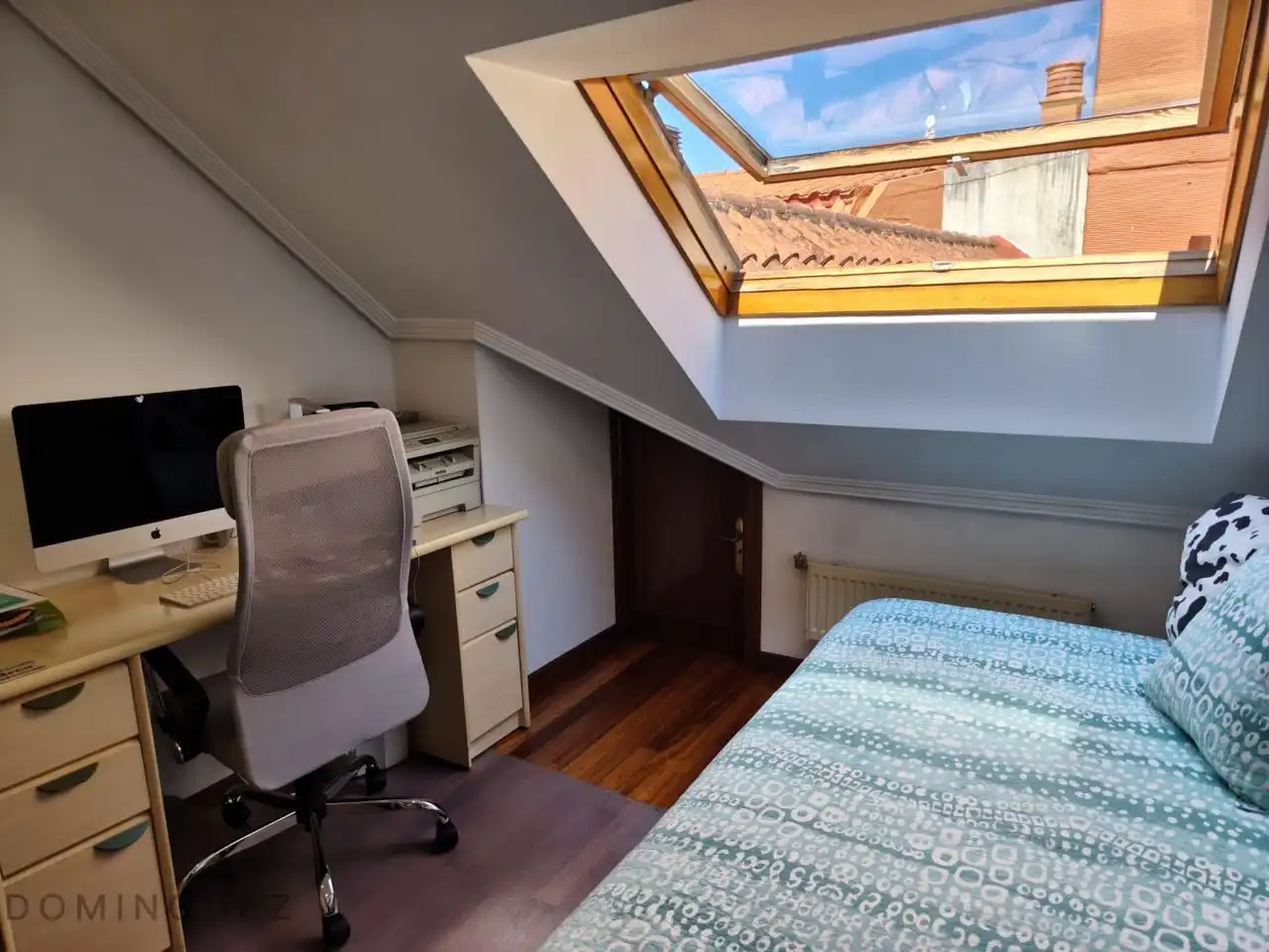 Bedroom of Flat for sale in Vigo   with Heating, Terrace and Storage room